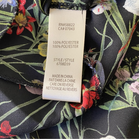 Max Studio Floral Tropical Tie Front Sleeveless Ruffle Blouse - Picture 12 of 15